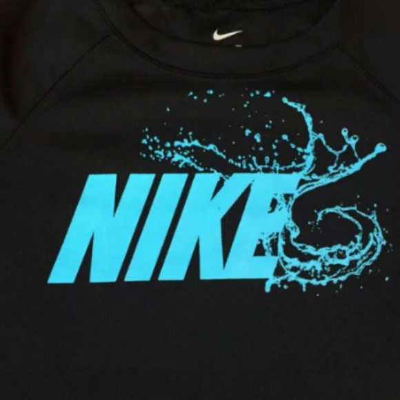 Nike shirt - Picture 2 of 4